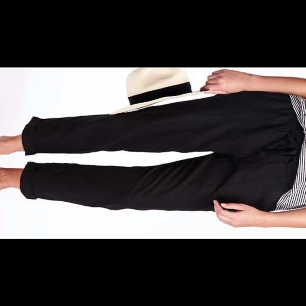 Old Navy Linen Drawstring Pants - Picture 3 of 3